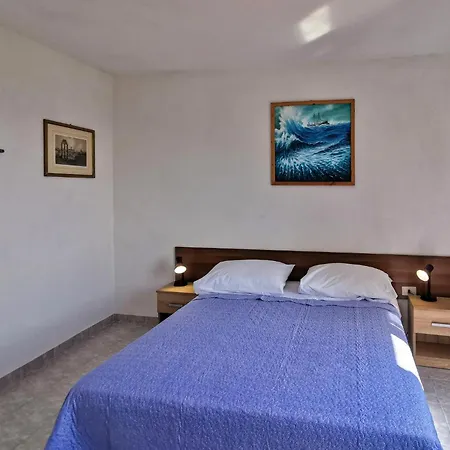 Front In Apartment