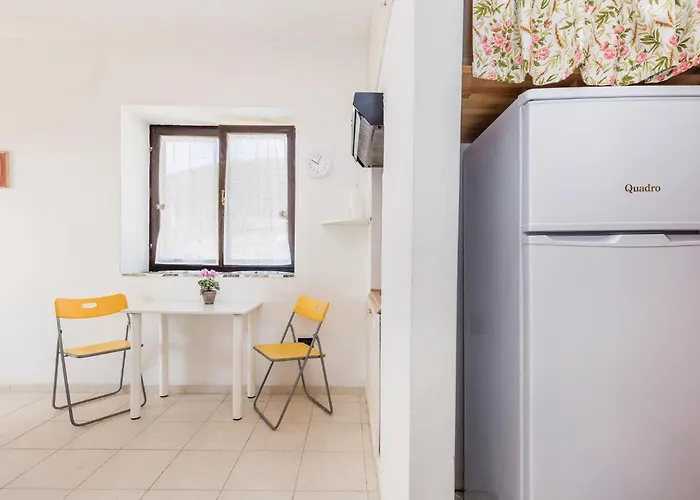 Διαμέρισμα Cozy In With Wifi Brseč