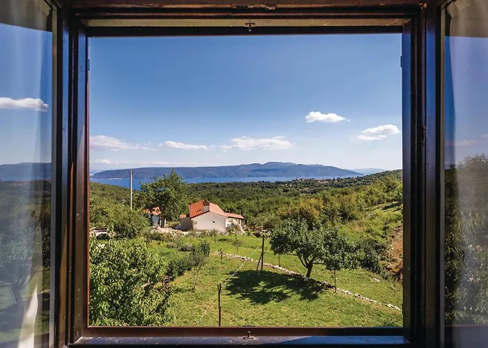 Διαμέρισμα Cozy In With Wifi *